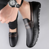 Luxury Brand Soft Sole Loafers Man Casual Shoe Flats Leather Shoes for Men Moccasin Business Dress Formal Soft Sole Low Shoes