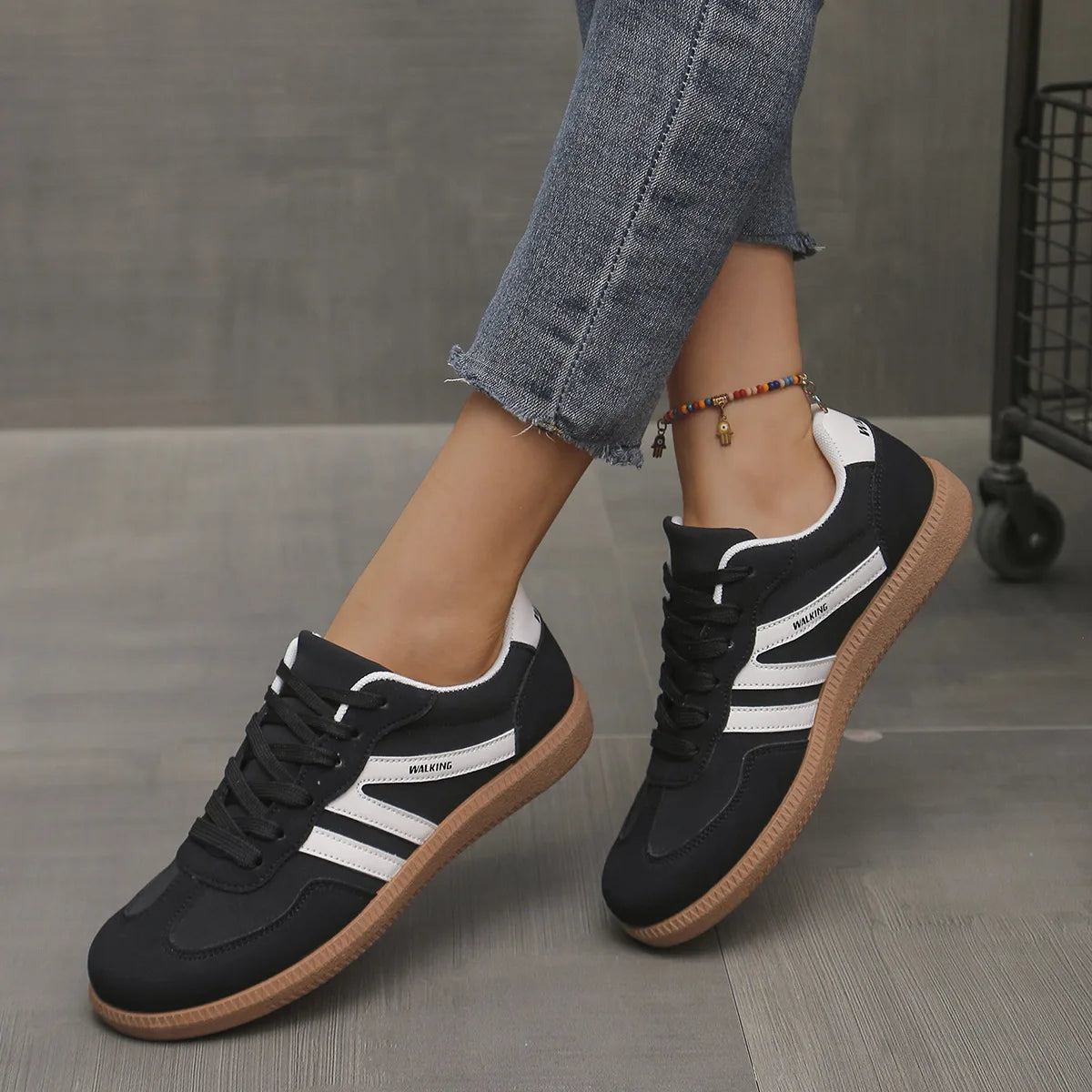 Women Sneakers 2026 Spring New Luxury Flat Loafers Comfortable Slip on Soft Female Sneakers Lightweight Outdoor Shoes for Women