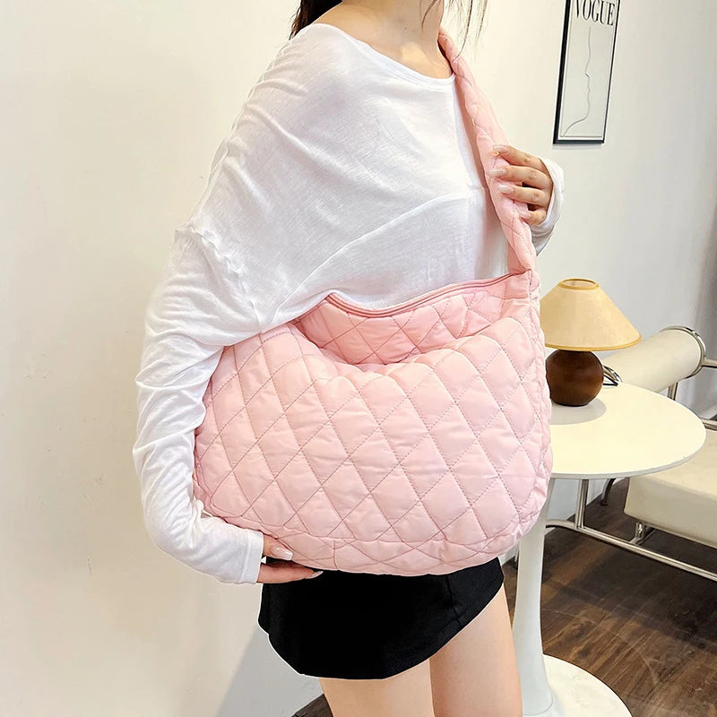Women Large Capacity Quilted Tote Bag Winter Warm Lightweight Down Cotton Padded Plaid Shoulder Bags Underarm Bags Puffy Handbag