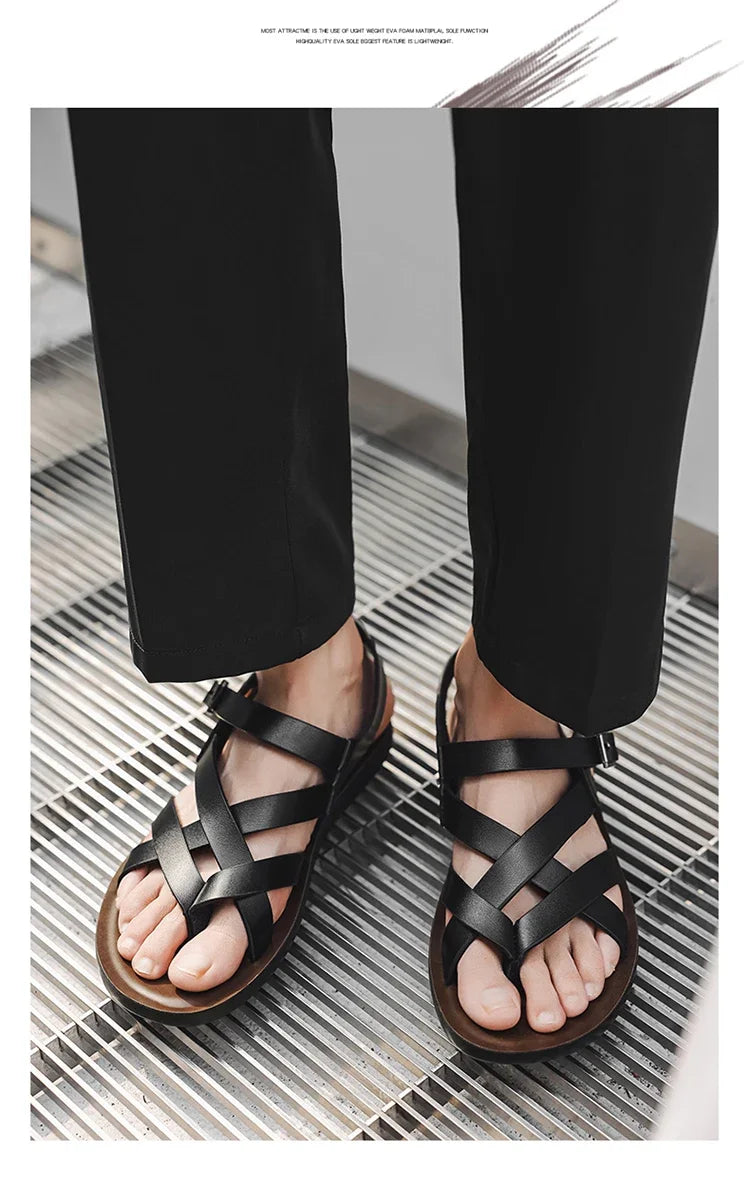 Fashion New Men Gladiators Black Buckle Strap Patent Leather Casual Shoes Summer Rome Breathable Beach Sandals Outdoor Slippers