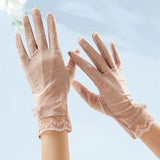 Sun Protection Lace Gloves Summer Touchscreen Breathable Non-Slip Driving Gloves Elegant Lace Design for Women Outdoor Shopping
