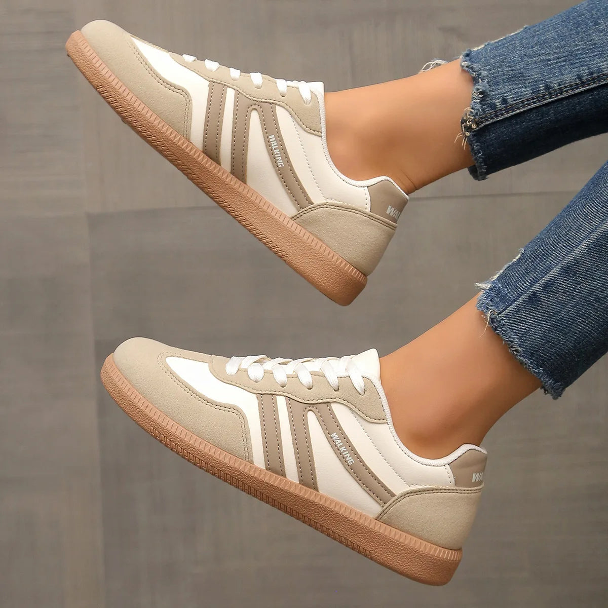 Women Sneakers 2026 Spring New Luxury Flat Loafers Comfortable Slip on Soft Female Sneakers Lightweight Outdoor Shoes for Women