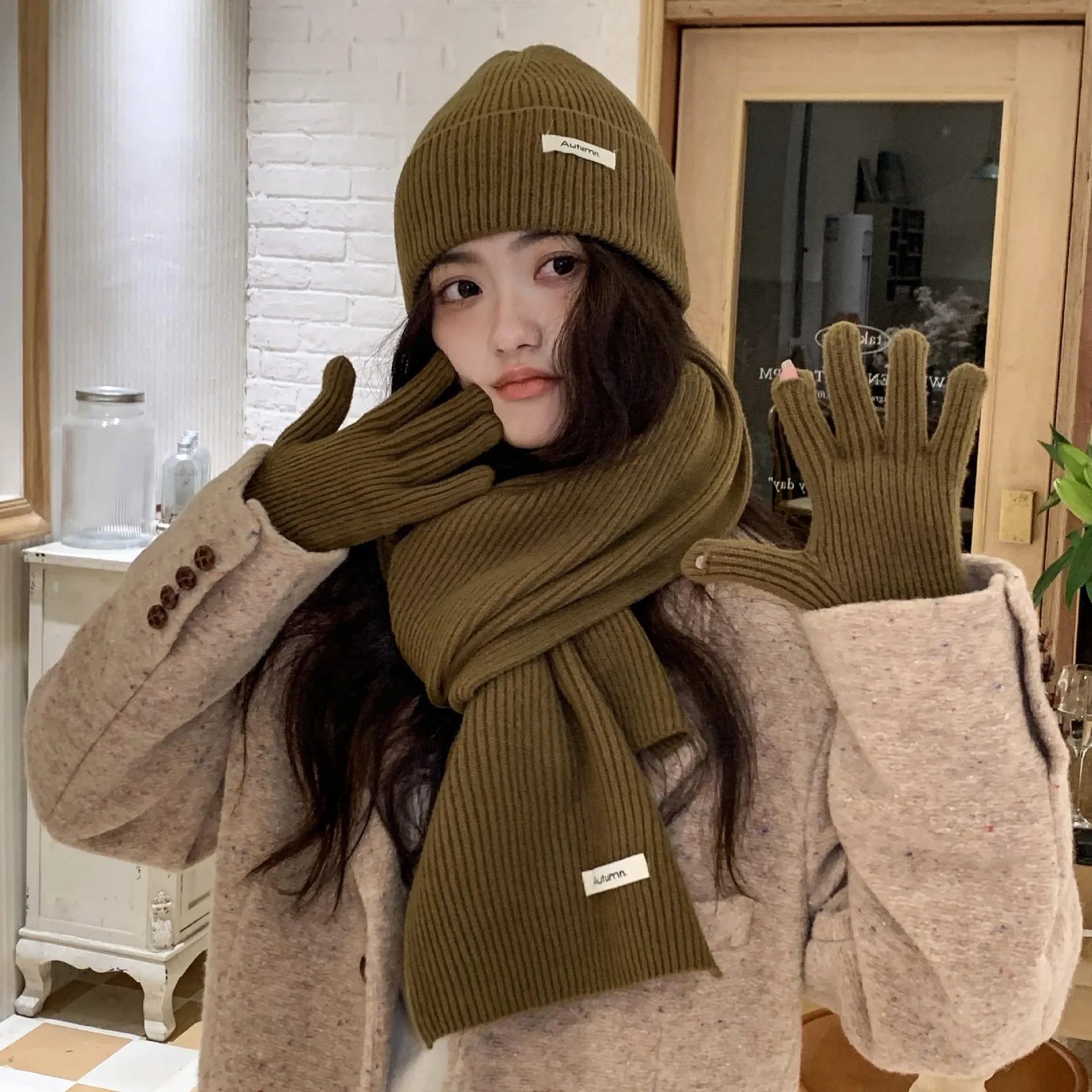 Solid Color Touch Screen Gloves Women Korean Autumn Winter Warm Knitted Three-piece Set Scarves Gloves Hat Women's Glove Sets