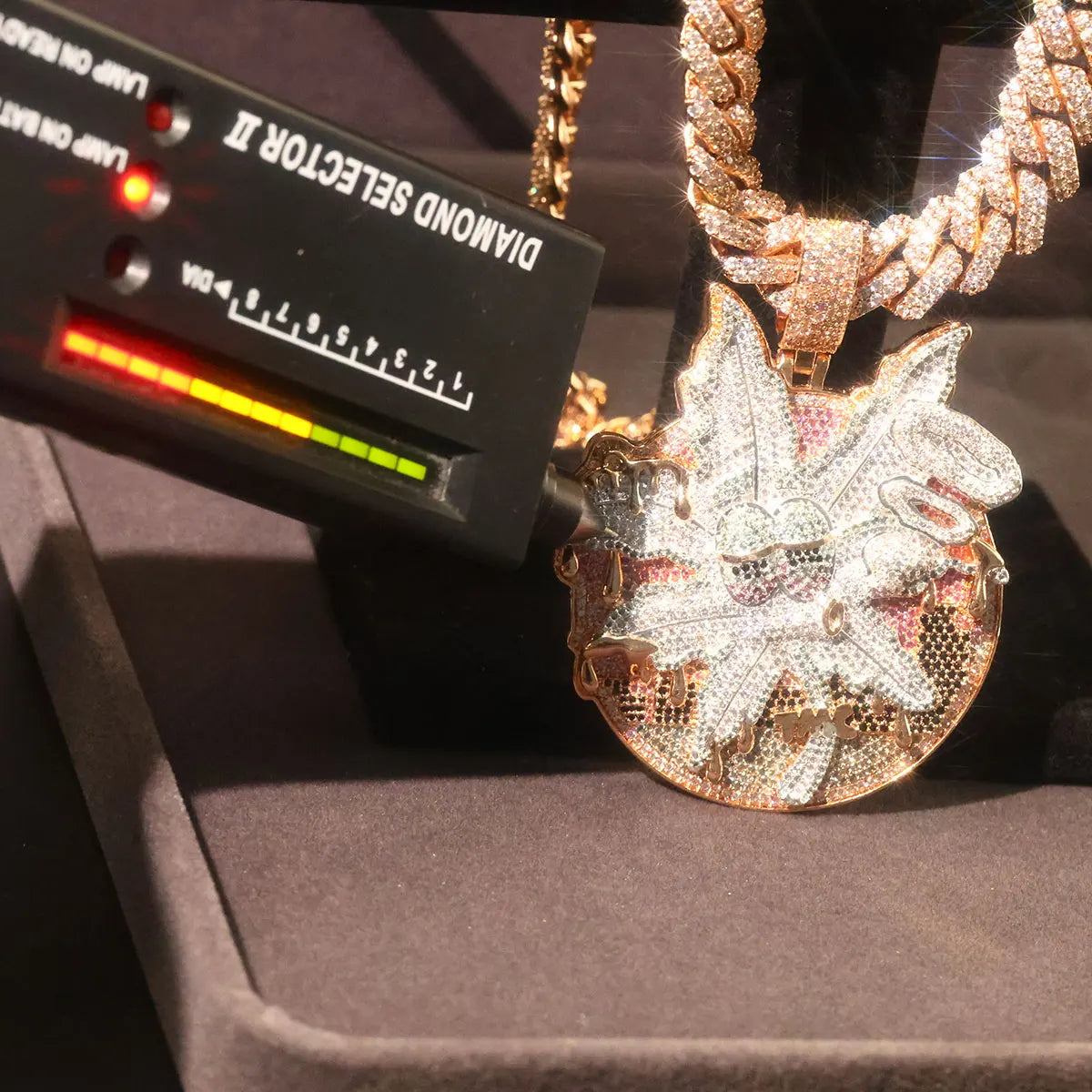Iced Out Rose Pink Drip Pendant 18K Gold Electroplated Cubic Zirconia Hip Hop Round Medallion Necklace Cuban Chain Charm Colorful Stone Inlay Dripping Gold Street Rapper Fine Jewelry Accessory For Men Party Club Daily Sparkli