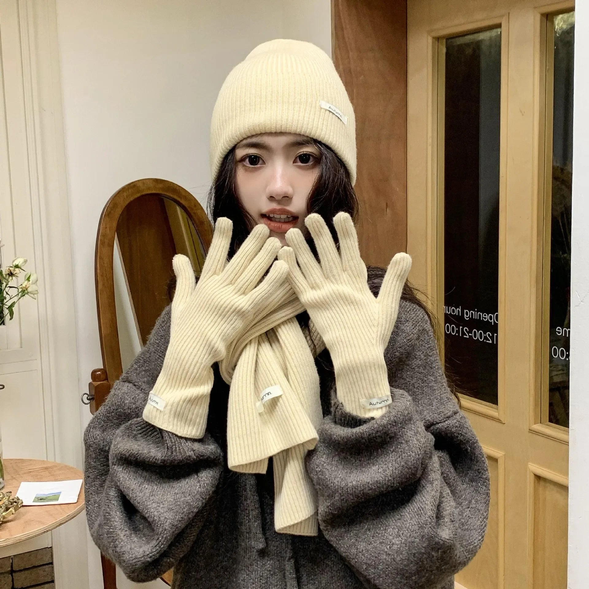 Solid Color Touch Screen Gloves Women Korean Autumn Winter Warm Knitted Three-piece Set Scarves Gloves Hat Women's Glove Sets
