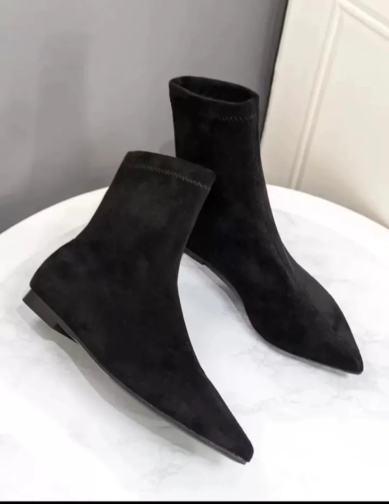 2024 Women's Flock Classic Black Ankle Boots Shoes Pointed Toe Low Heels Big Size 42 Short Boots Women Comfortable Dress Shoes