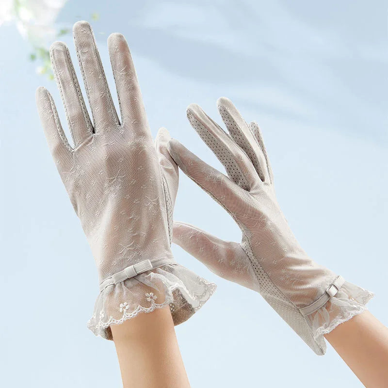 Sun Protection Lace Gloves Summer Touchscreen Breathable Non-Slip Driving Gloves Elegant Lace Design for Women Outdoor Shopping