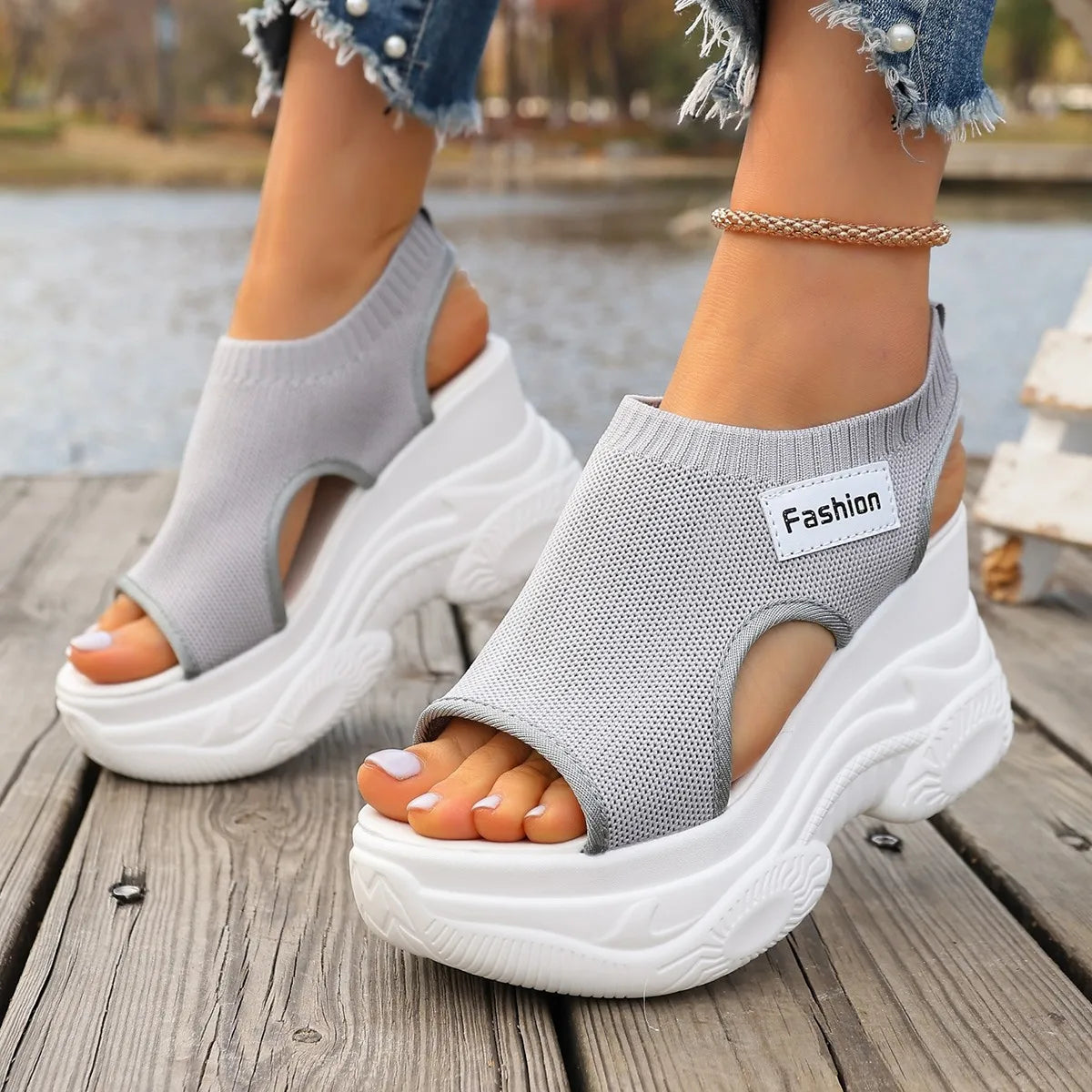 Summer Elegant and Sexy Wedge Thick Soled Sandals Fashionable Best Selling New Comfortable Plus Size Beach Women's Shoes