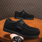 Men's Lightweight Casual Shoes One pair of men's spring/summer outdoor casual running shoes Sizes 39 to 47