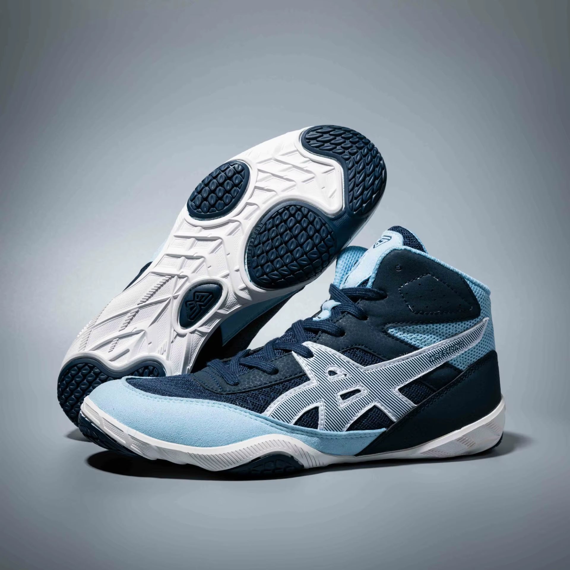2024 Men Women High Top Pro Wrestling Shoes Size 33-45 Light Weight Boxing Sneakers Kid Gym Training Fighting Boots Black Blue