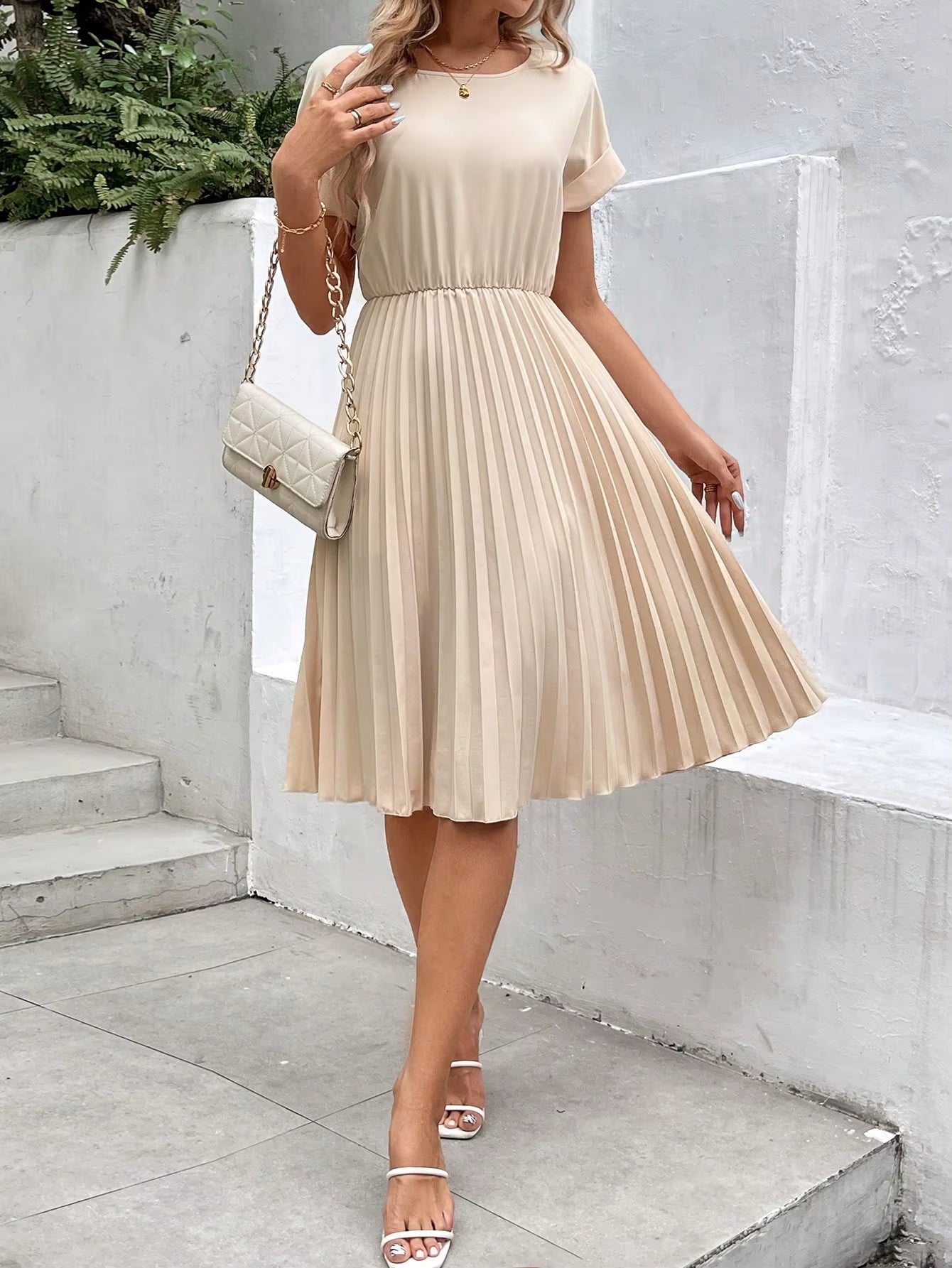 Cross Border European and American Women'S Fashionable and Elegant Ruffled Sleeve Pleated Dress